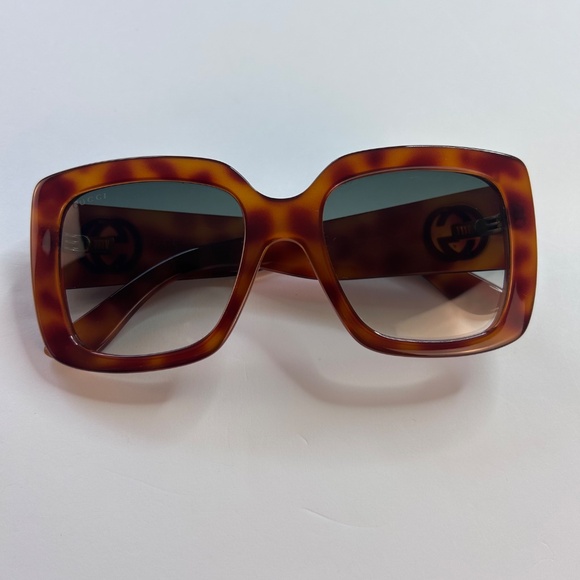 GUCCI Oversized Square Blonde Havana Green Classic Sunglasses GG0141S 3814 - Picture 3 of 16